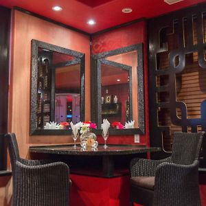 Mariaggi'S Theme Suite Hotel & Spa